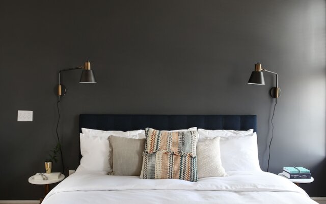 PH 2BR in Arts/Warehouse District