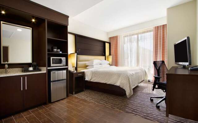 Embassy Suites by Hilton Fayetteville Fort Bragg
