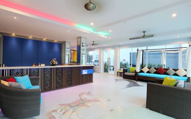 On Hotel Phuket Hotel