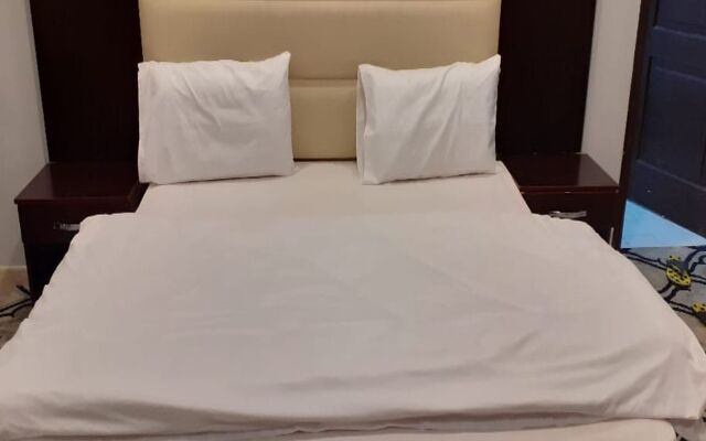 OYO 537 Dahtham Furnished Units