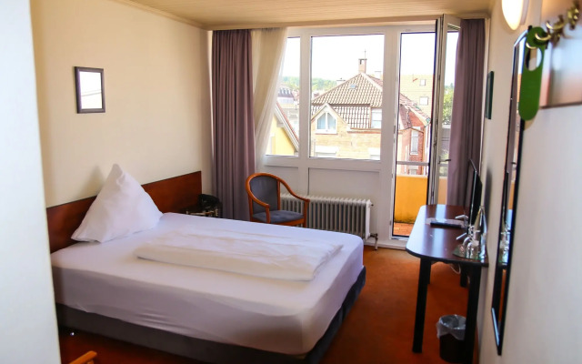 Hotel Alpha