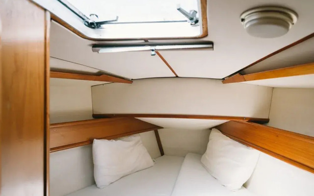 Sheliak boat and breakfast