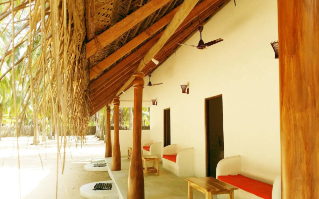 Roshanne Beach Resort