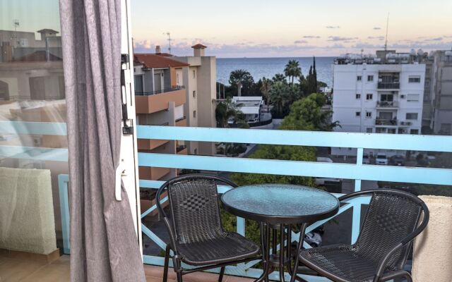 Palm Beach Sea View Apartment
