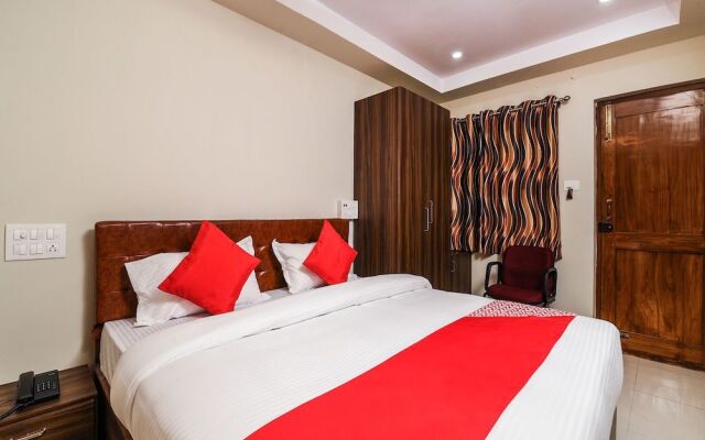 Oyo 26559 Renuka Hotels