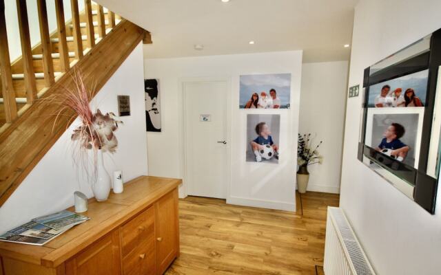 Pamper House Holiday Home And Annex