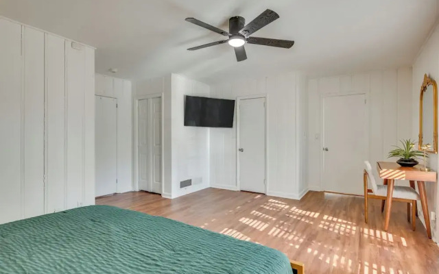 Mid-century Bungalow in the Heart of Buckhead!