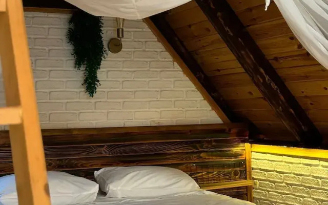 Tenora Suit Bungalov