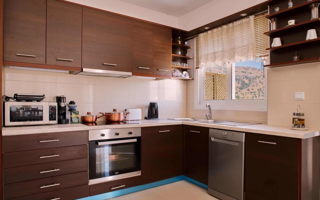 Lake View Suites