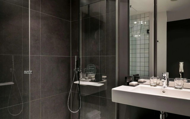 Melia Paris La Defense