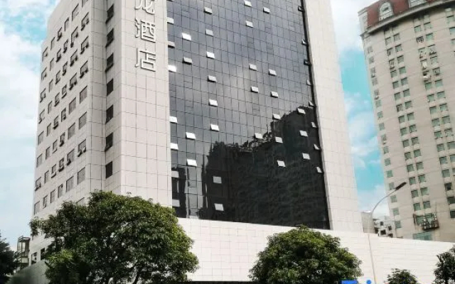 Elong Hotel