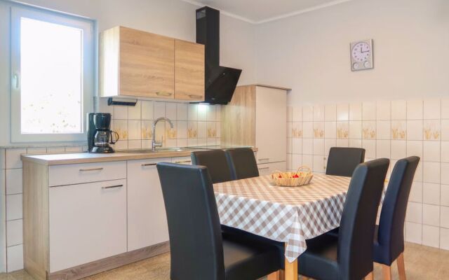 Apartment Mira (RAB131)