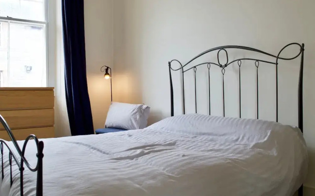 Royal Mile 2 Bedroom Flat