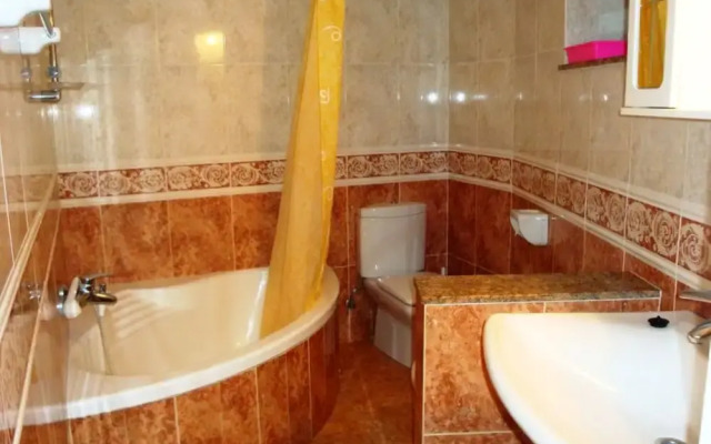 107517 - Apartment in Lloret de Mar