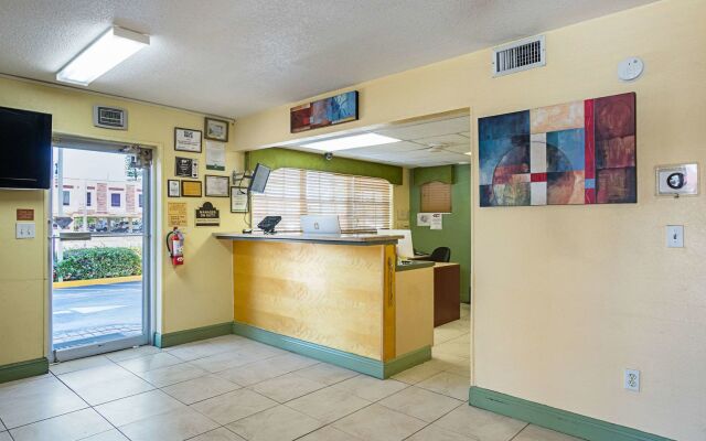 Quality Inn & Suites Airport/Cruise Port Hollywood