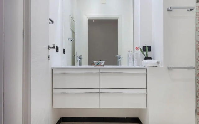Natty Family Apartment in Carignano