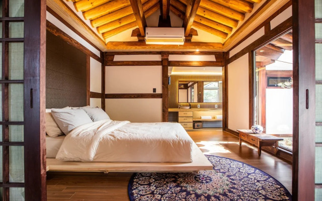 Soi Hanok Stay