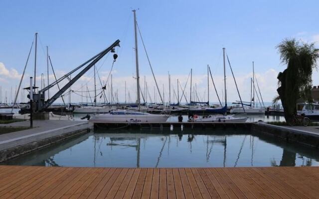 Alsóörs Marina Hotel