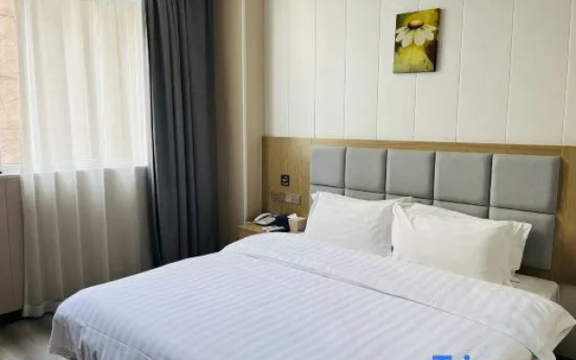 7Days Inn Hotel (Guiyang Beijing Road Guiyi Subway Station)