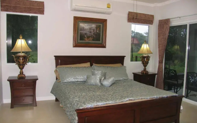 Vacation Garden Villa