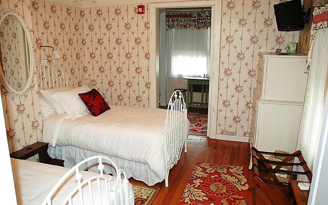 The Heirloom Inn