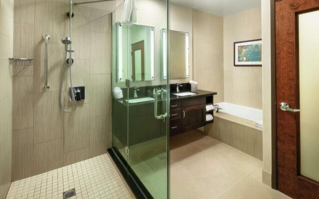 Doubletree By Hilton Hotel Claremont