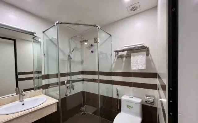4M2 Hotel