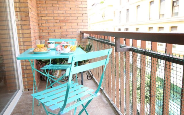 Del Parque Flats - Zamarrilla