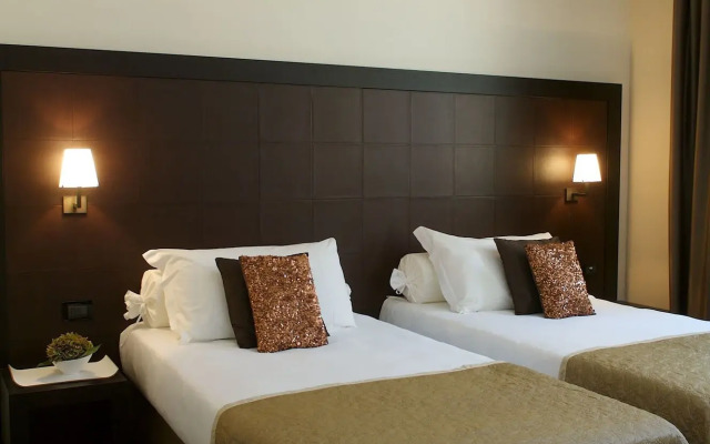 Sweet Hotel
