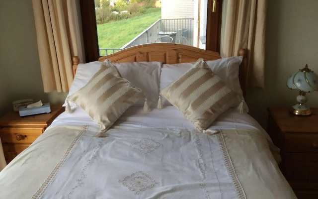 Orchard Manor - Guest house