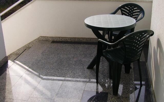 Oliva - 800 m from sea - A4(2+1)