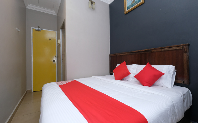 OYO 1190 Nice Stay Hotel