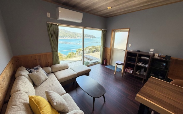 Tsubaki House – Guest Rooms – Anan