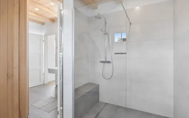 Holiday Home Wave Modern Retreat