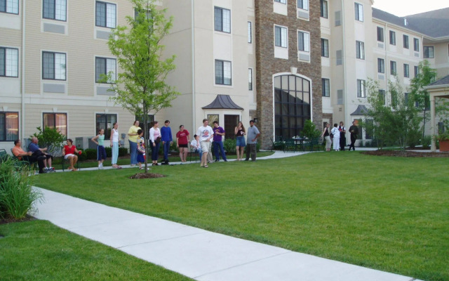 Staybridge Suites Chicago - Glenview by IHG