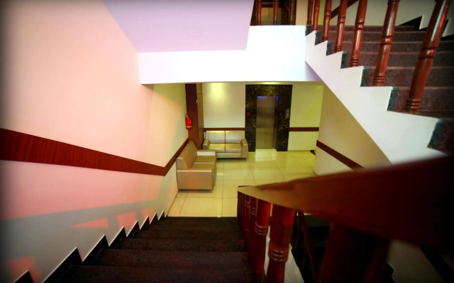 Grand Plaza Suites