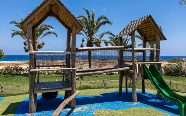 Louis Nausicaa Beach