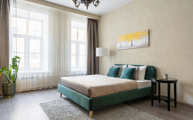 Letyourflat (Лэтюфлэт) на набережной реки Фонтанки