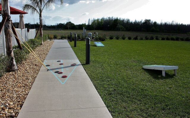 Holiday Inn Express & Suites Trinity