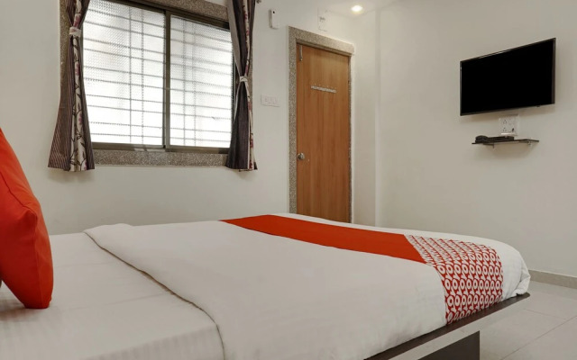 OYO 13902 Orient Bay Inn