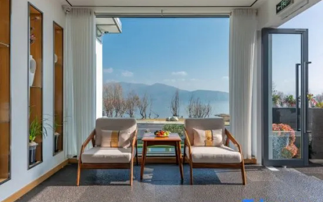 Dali Yunxing · Seaview Designer Villa Mei-Su (Erhai Longkang Pier Store)