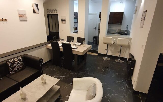 La Forteresse Jacuzzi-Sauna