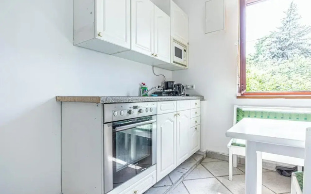 Cozy House  Terrace &Garden  Sleeps 34