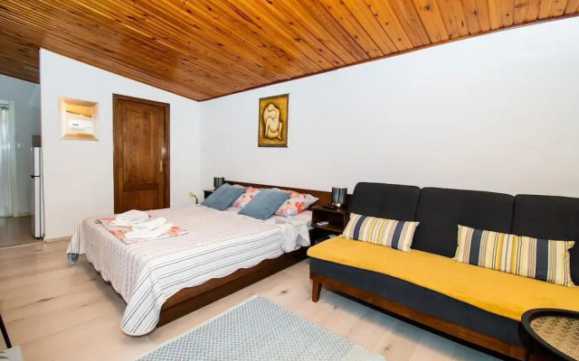 Apartments Snjezana