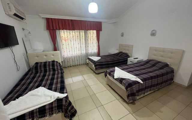 Happy Nur Hotel