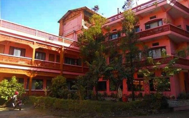 Dragon Hotel