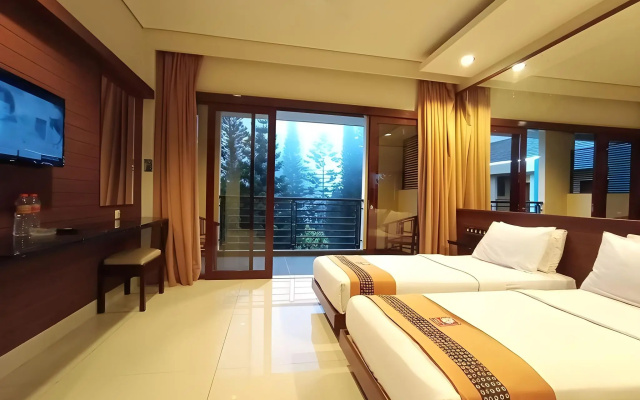 Hotel Bintang Tawangmangu – Guest Rooms – Karanganyar