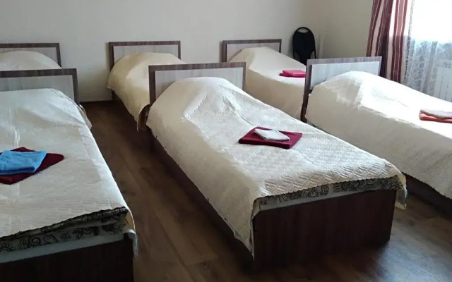 Sluzhebnaya Gostinitsa