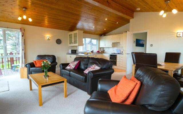 Whitsand Bay Lodge