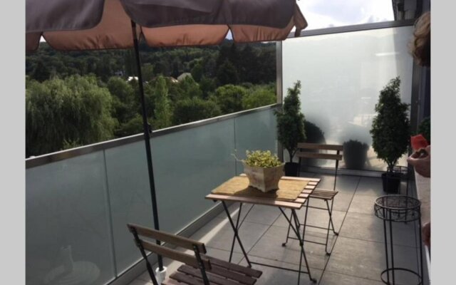 2 bedroom Penthouse with stunning view!
